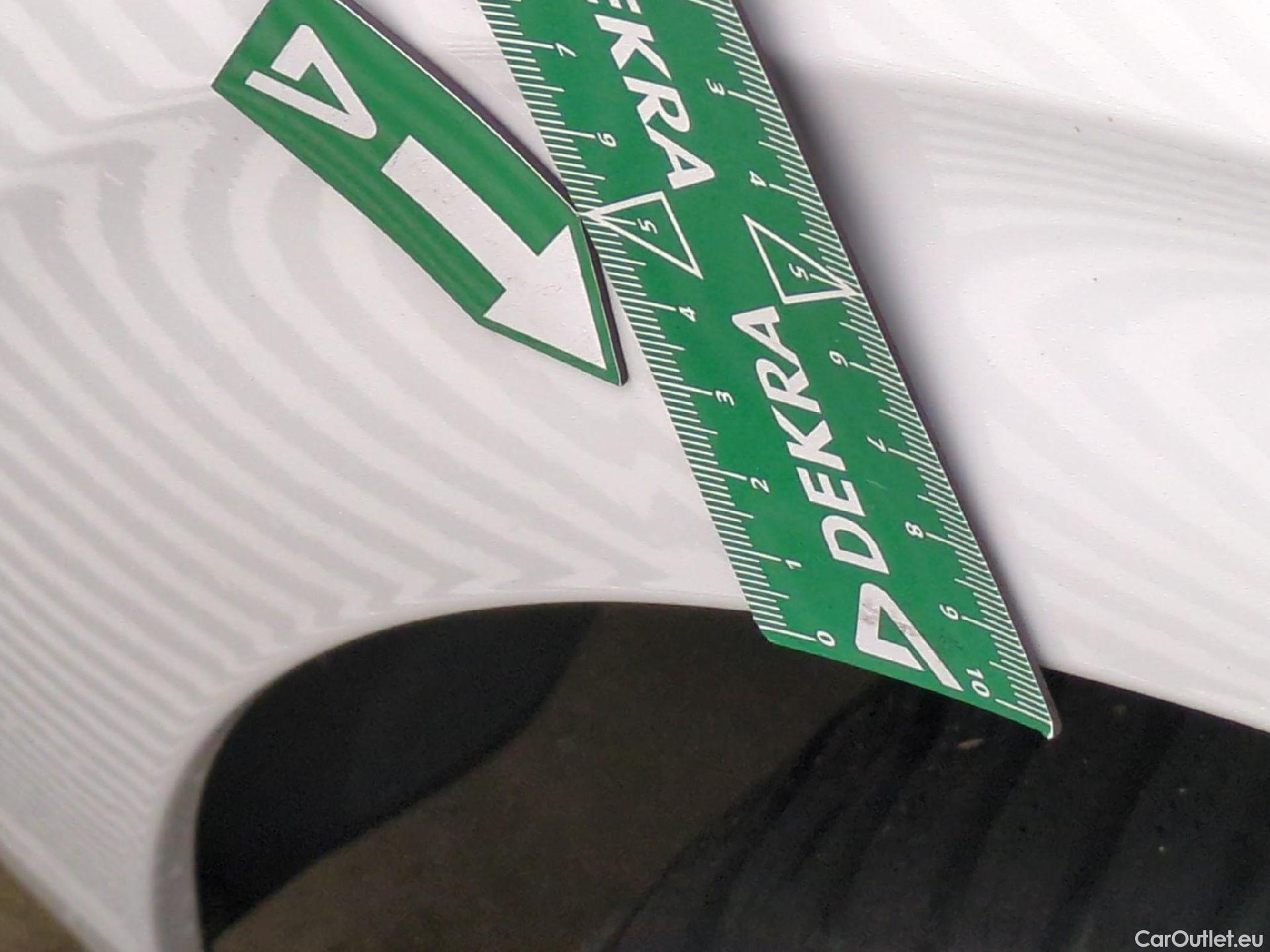  Peugeot  208  Allure Business 1.2 PureTech 110CV BVM5 E6 #8