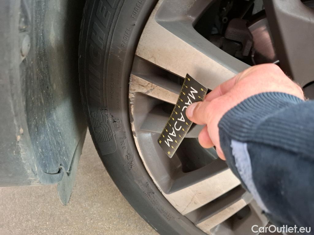  Peugeot  3008  Allure Pack 1.2 PureTech 130CV BVA8 E6d #34