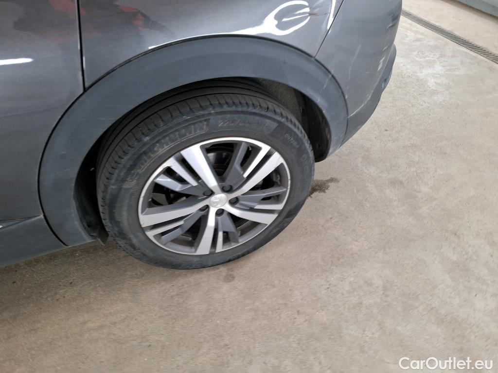  Peugeot  3008  Allure Pack 1.2 PureTech 130CV BVA8 E6d #39