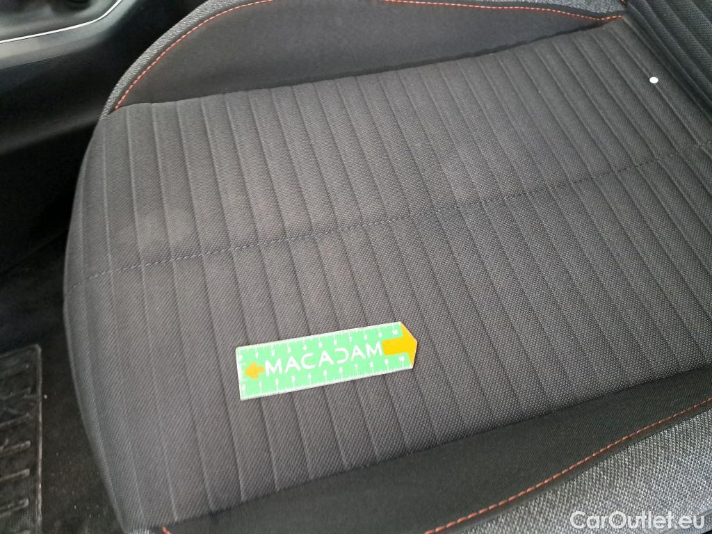  Peugeot  2008  Active Pack 1.5 HDi 110CV BVM6 E6d #32