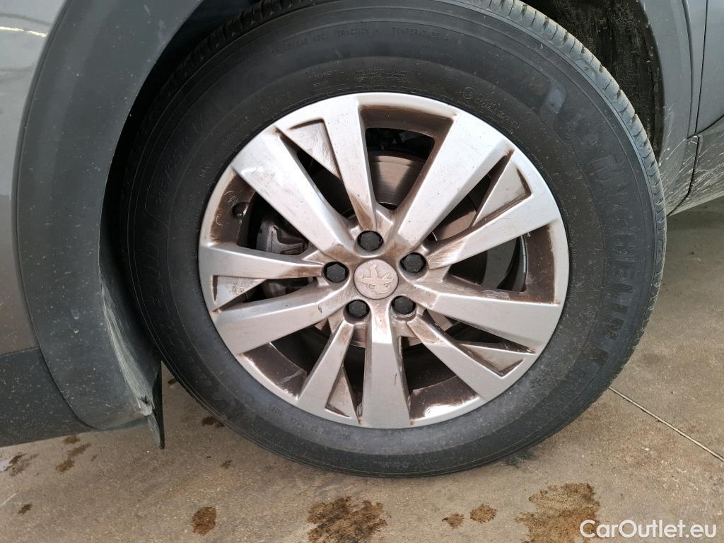  Peugeot  3008  II Active Pack 1.2 PureTech 130CV BVA8 E6d #10