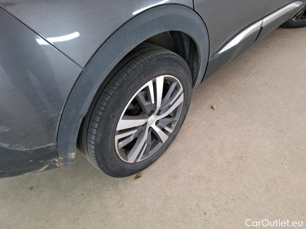  Peugeot  3008  Allure Pack 1.2 PureTech 130CV BVA8 E6d #65