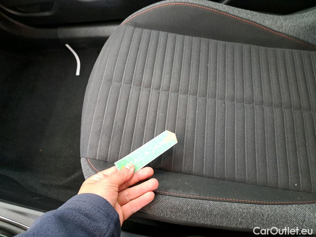  Peugeot  2008  Active Pack 1.5 HDi 110CV BVM6 E6d #33