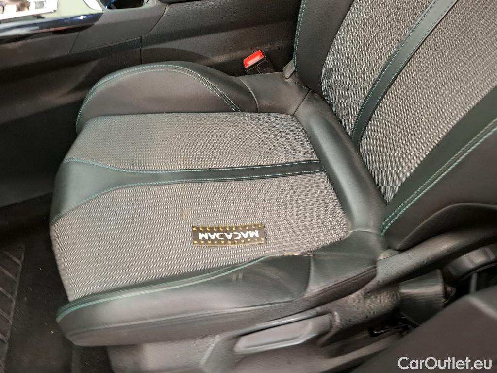  Peugeot  3008  Allure Pack 1.2 PureTech 130CV BVA8 E6d #24