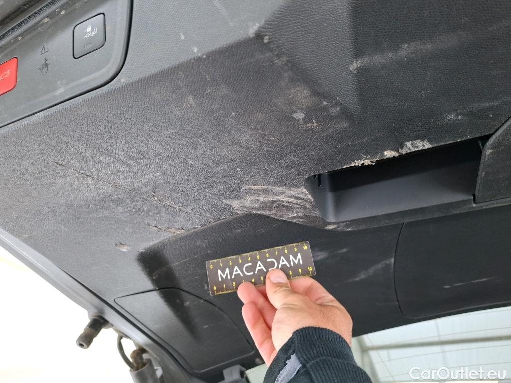  Peugeot  3008  Allure Pack 1.2 PureTech 130CV BVA8 E6d #52