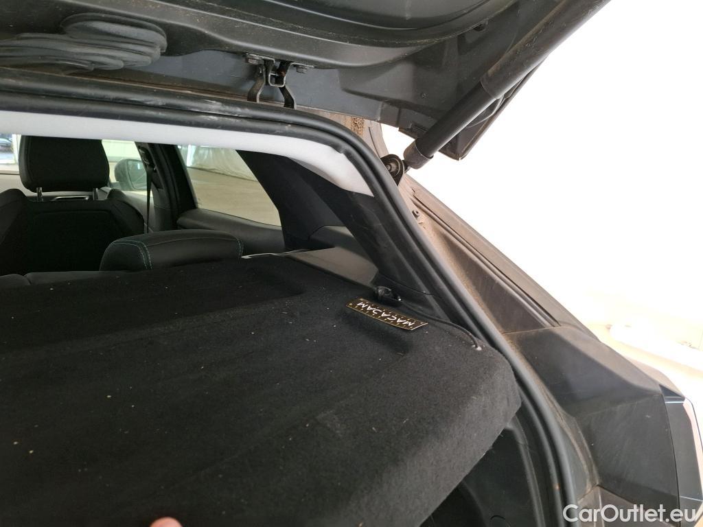  Peugeot  3008  Allure Pack 1.2 PureTech 130CV BVA8 E6d #60