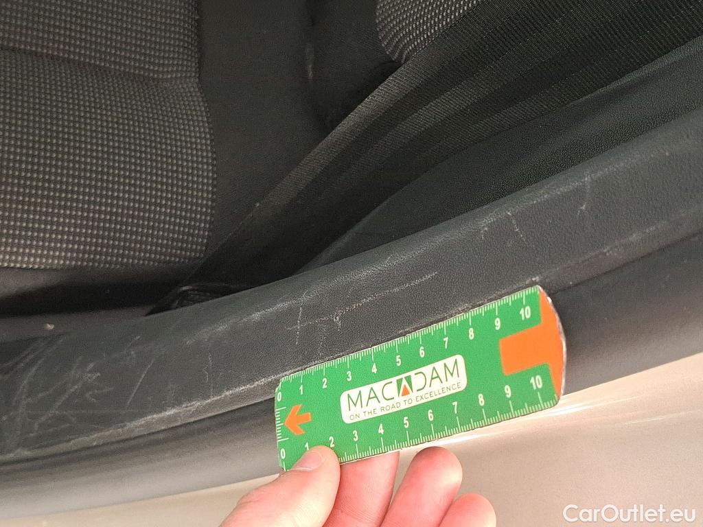  Citroen  C3  Max 1.2 PureTech 80CV BVM5 6E #10