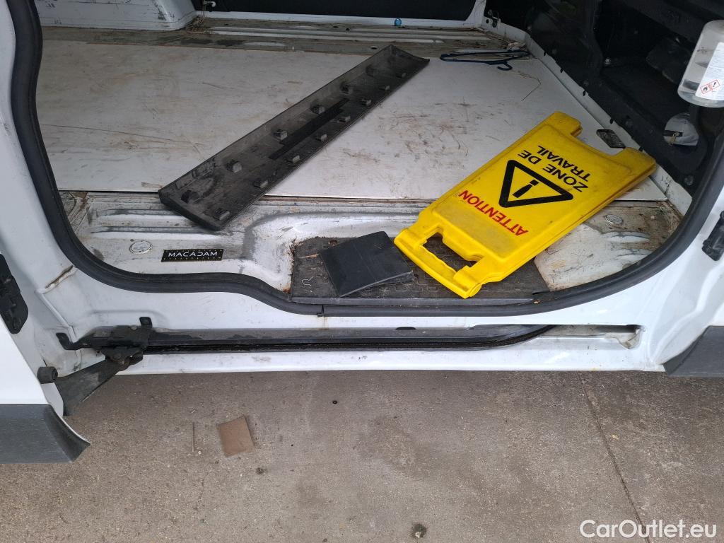  Renault  Trafic RENAULT   2014  4P  Fourgon tole FG GCFL1H1 1000 dCi95 Start E6 #18