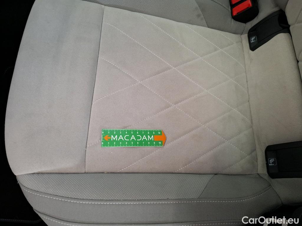  Volkswagen  Golf  VOLKSWAGEN SW / 2020 / 5P / Break 2.0 TDI SCR 150 DSG STYLE SW #16