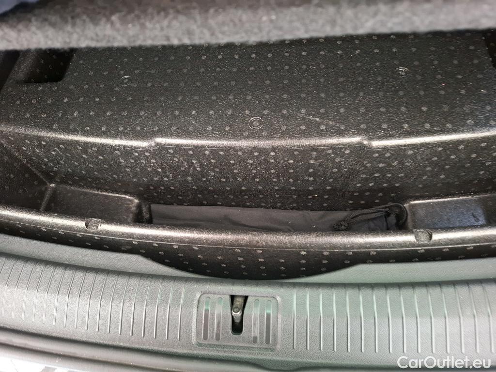  Volkswagen  Tiguan VOLKSWAGEN  / 2020 / 5P / SUV 1.4 eHybrid 245 DSG6 Elegance Exclusive #11