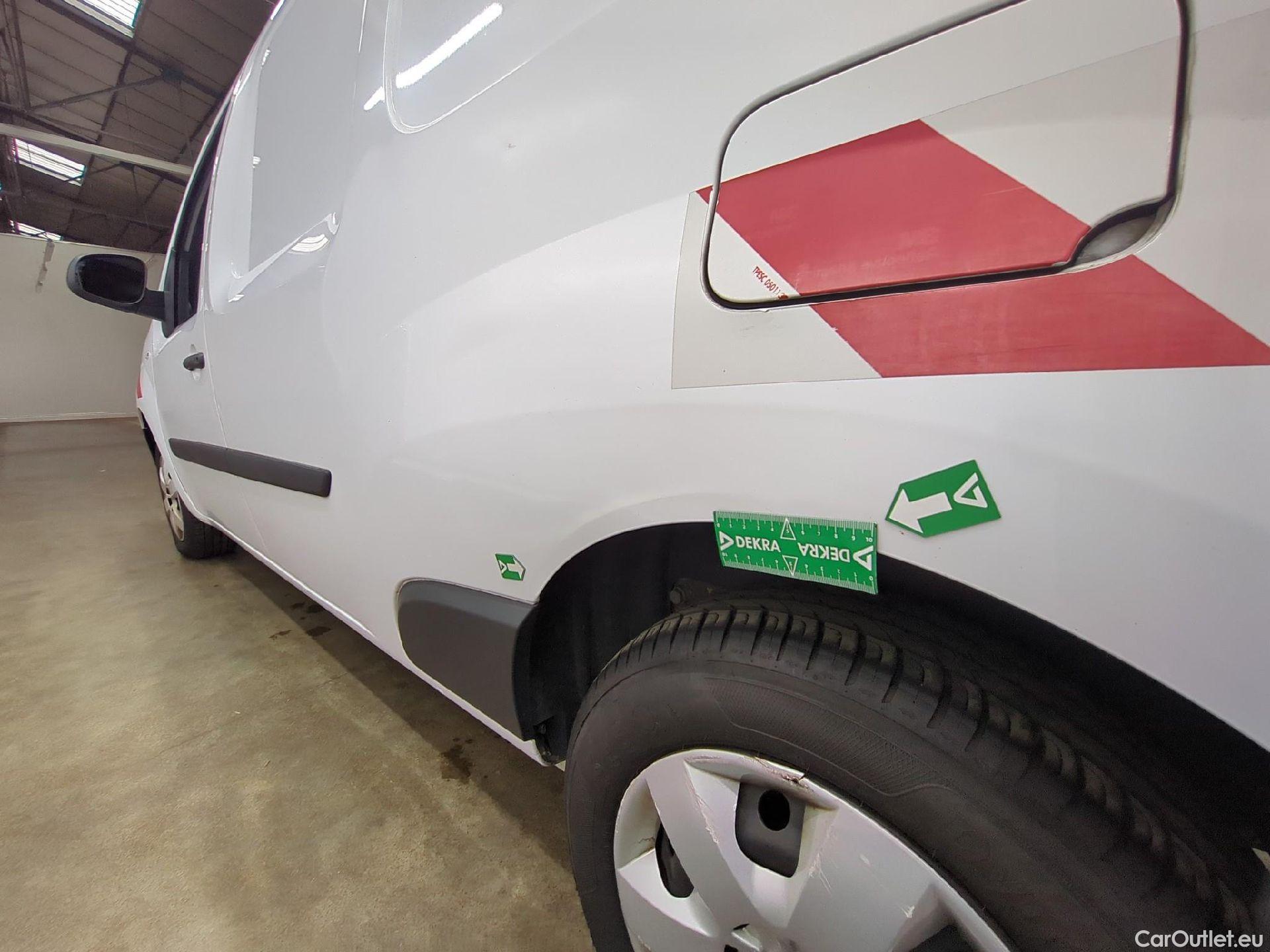  Renault  Kangoo  Express Maxi Extra (Série Spéciale) 1.5 dCi 90CV BVM5 E6 #45