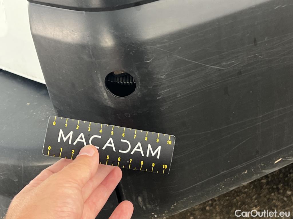  Renault  Trafic  Fourgon L2H1 3T Grand Confort 2.0 dCi 130CV BVM6 E6d #47