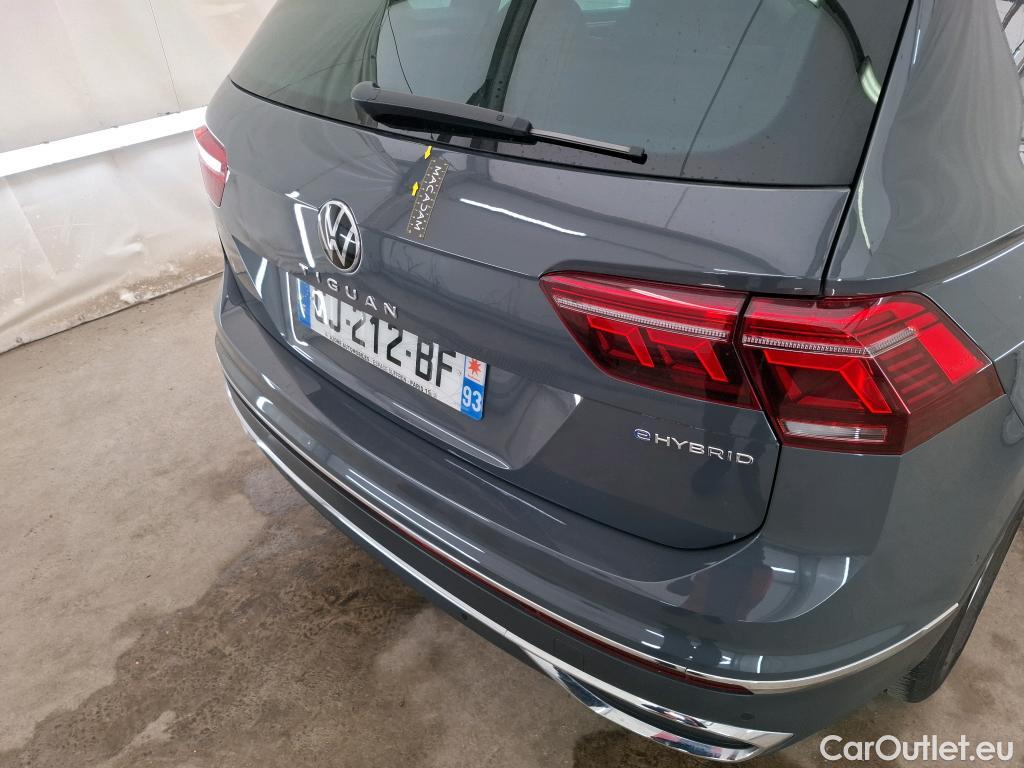  Volkswagen  Tiguan VOLKSWAGEN  / 2020 / 5P / SUV 1.4 eHybrid 245 DSG6 Elegance Exclusive #17