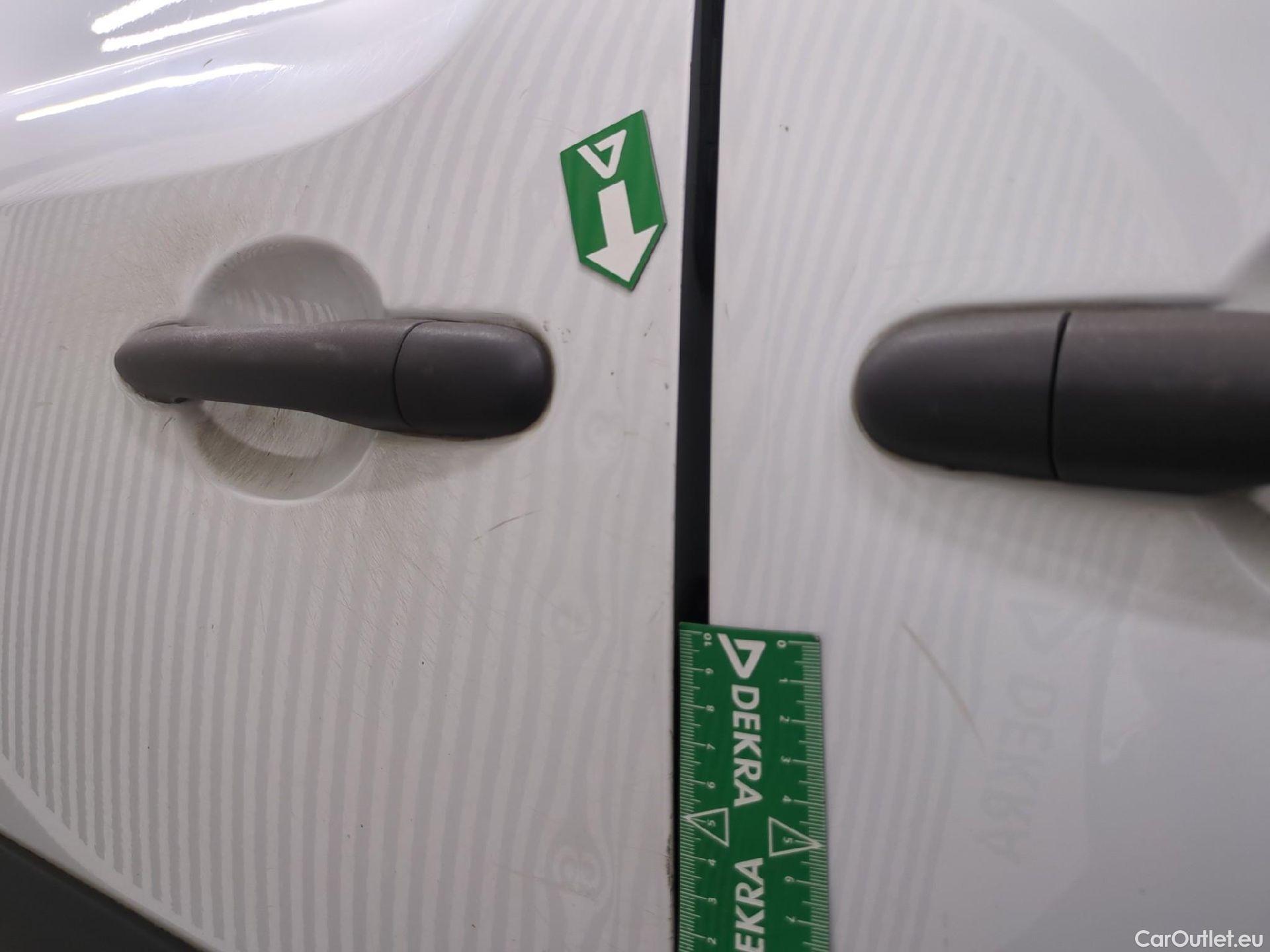  Renault  Kangoo  Express Maxi Extra (Série Spéciale) 1.5 dCi 90CV BVM5 E6 #17