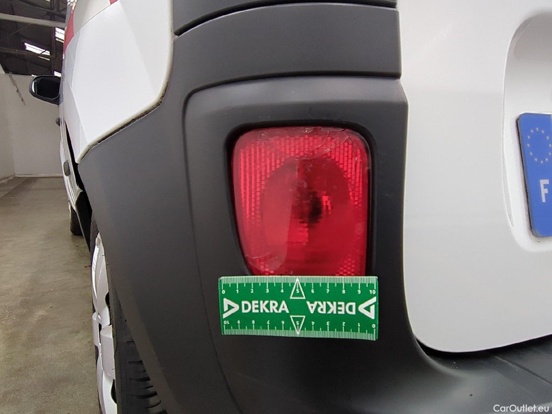  Renault  Kangoo  Express Maxi Extra (Série Spéciale) 1.5 dCi 90CV BVM5 E6 #48