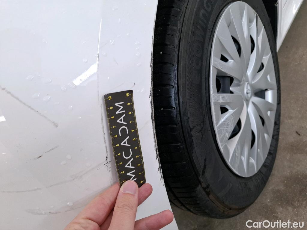  Toyota  Yaris TOYOTA  Hybride / 2019 / 5P / Berline Hybride 116h Dynamic Business Stage Acad #22