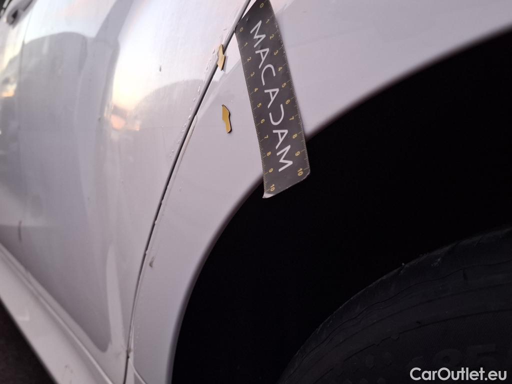  Toyota  Yaris TOYOTA  Hybride / 2019 / 5P / Berline Hybride 116h Dynamic Business Stage Acad #29