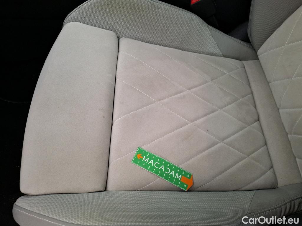  Volkswagen  Golf  VOLKSWAGEN SW / 2020 / 5P / Break 2.0 TDI SCR 150 DSG STYLE SW #15