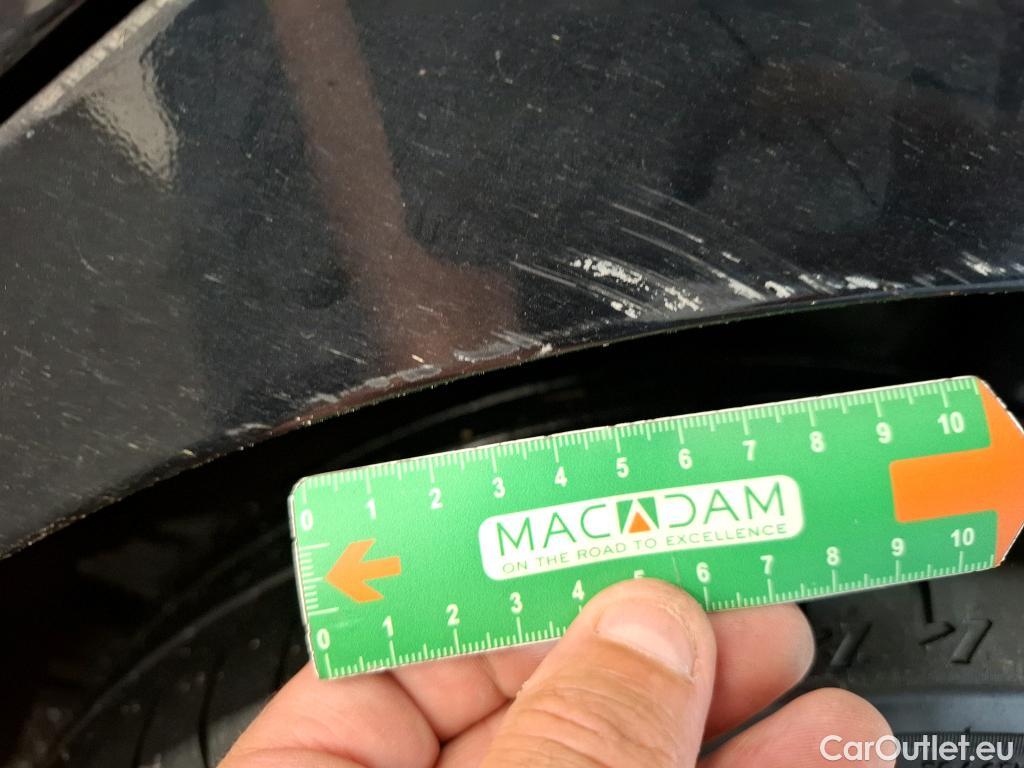  Volkswagen  Polo VOLKSWAGEN  / 2017 / 5P / Berline 1.0 TSI 95 DSG7 Lounge Business #24