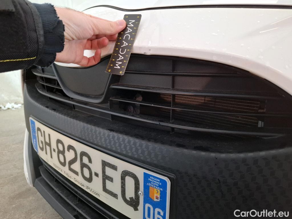  Toyota  Yaris TOYOTA  Hybride / 2019 / 5P / Berline Hybride 116h Dynamic Business Stage Acad #11