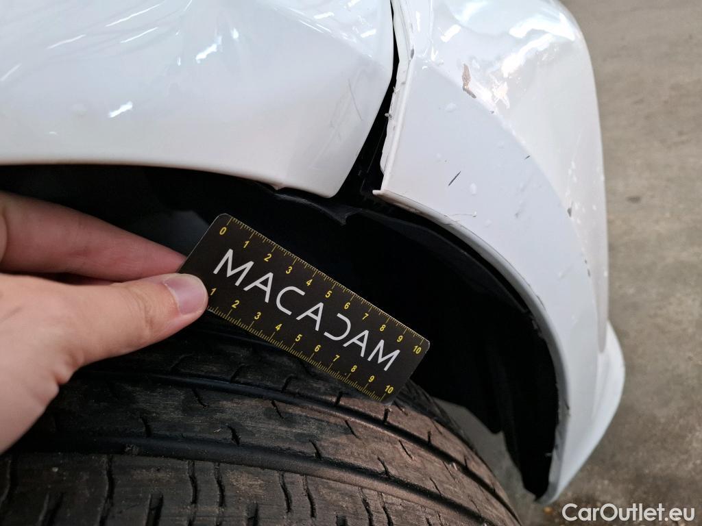  Toyota  Yaris TOYOTA  Hybride / 2019 / 5P / Berline Hybride 116h Dynamic Business Stage Acad #37