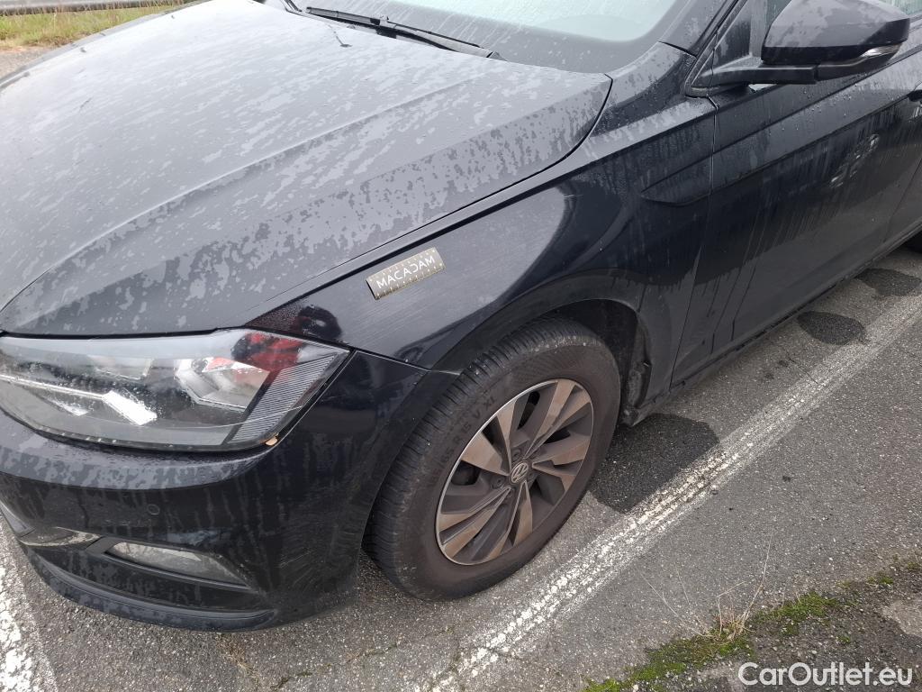  Volkswagen  Polo VOLKSWAGEN  / 2017 / 5P / Berline 1.0 TSI 95 DSG7 Lounge Business #49