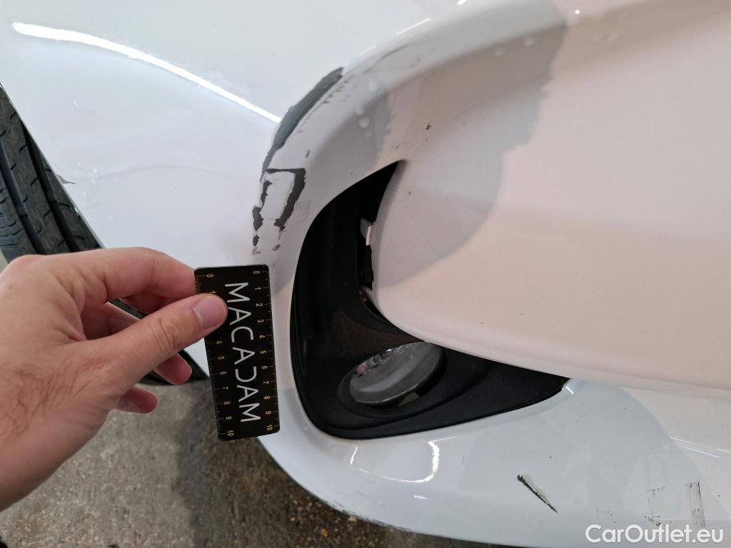  Toyota  Yaris TOYOTA  Hybride / 2019 / 5P / Berline Hybride 116h Dynamic Business Stage Acad #42