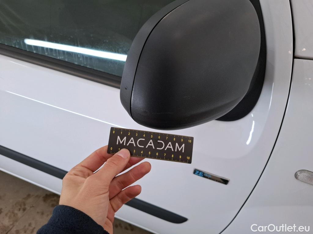  Renault  Kangoo RENAULT  Express / 2013 / 4P / Fourgonnette Maxi Electric Gd Vol ExtraRLink AI - 19 #29