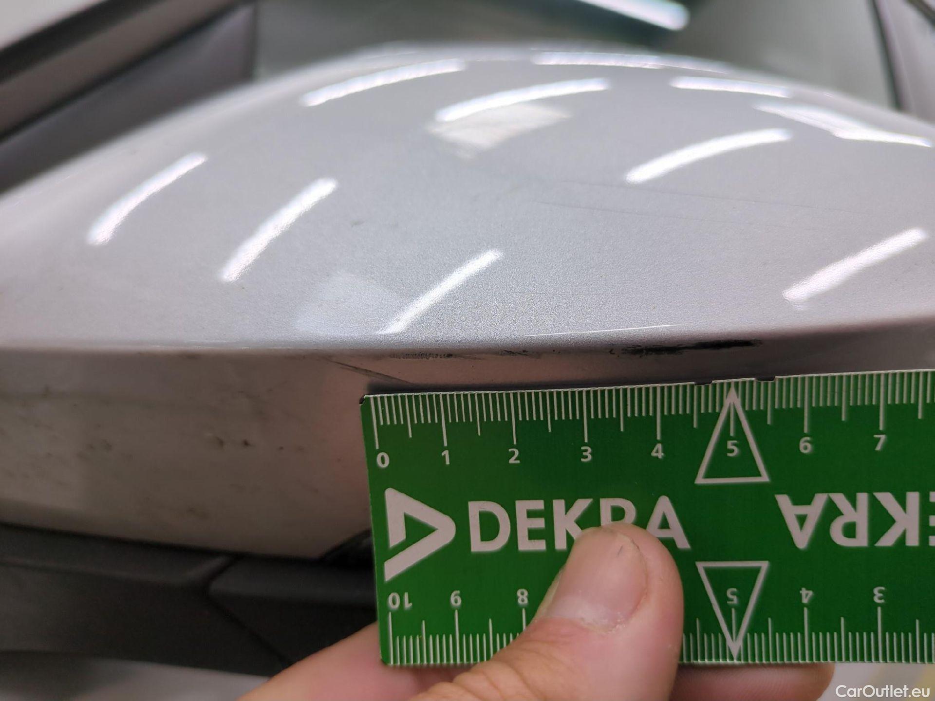  Volkswagen  T-CROSS VOLKSWAGEN  / 2018 / 5P / SUV 1.0 TSI 110ch DSG R-Line(SP) #17