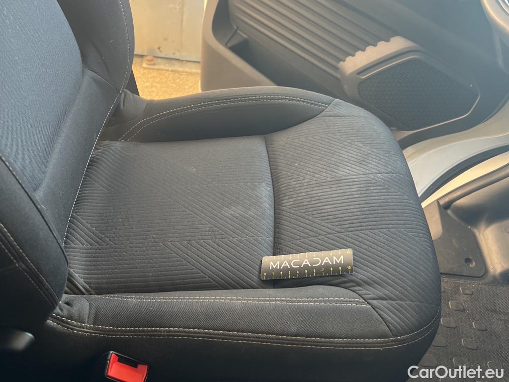  Renault  Trafic  Fourgon L2H1 3T Grand Confort 2.0 dCi 130CV BVM6 E6d #42