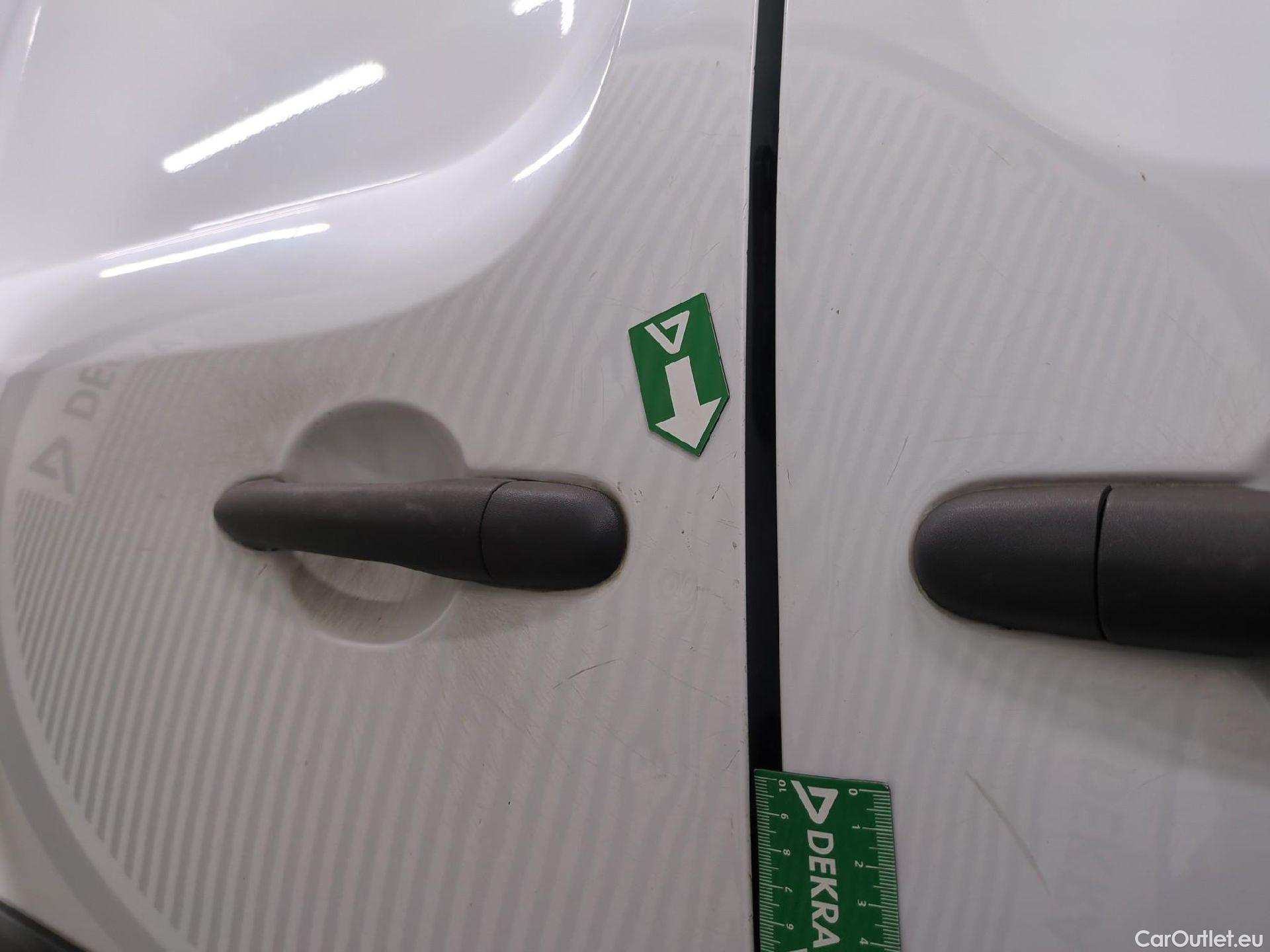  Renault  Kangoo  Express Maxi Extra (Série Spéciale) 1.5 dCi 90CV BVM5 E6 #19