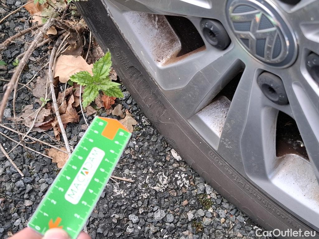  Volkswagen  Golf  VII Berline Confortline Business BMT 1.6 TDI 115CV BVM5 E6dT #12