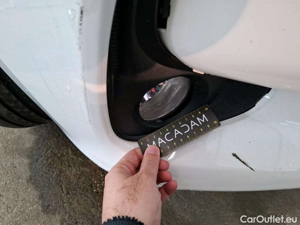  Toyota  Yaris TOYOTA  Hybride / 2019 / 5P / Berline Hybride 116h Dynamic Business Stage Acad #31