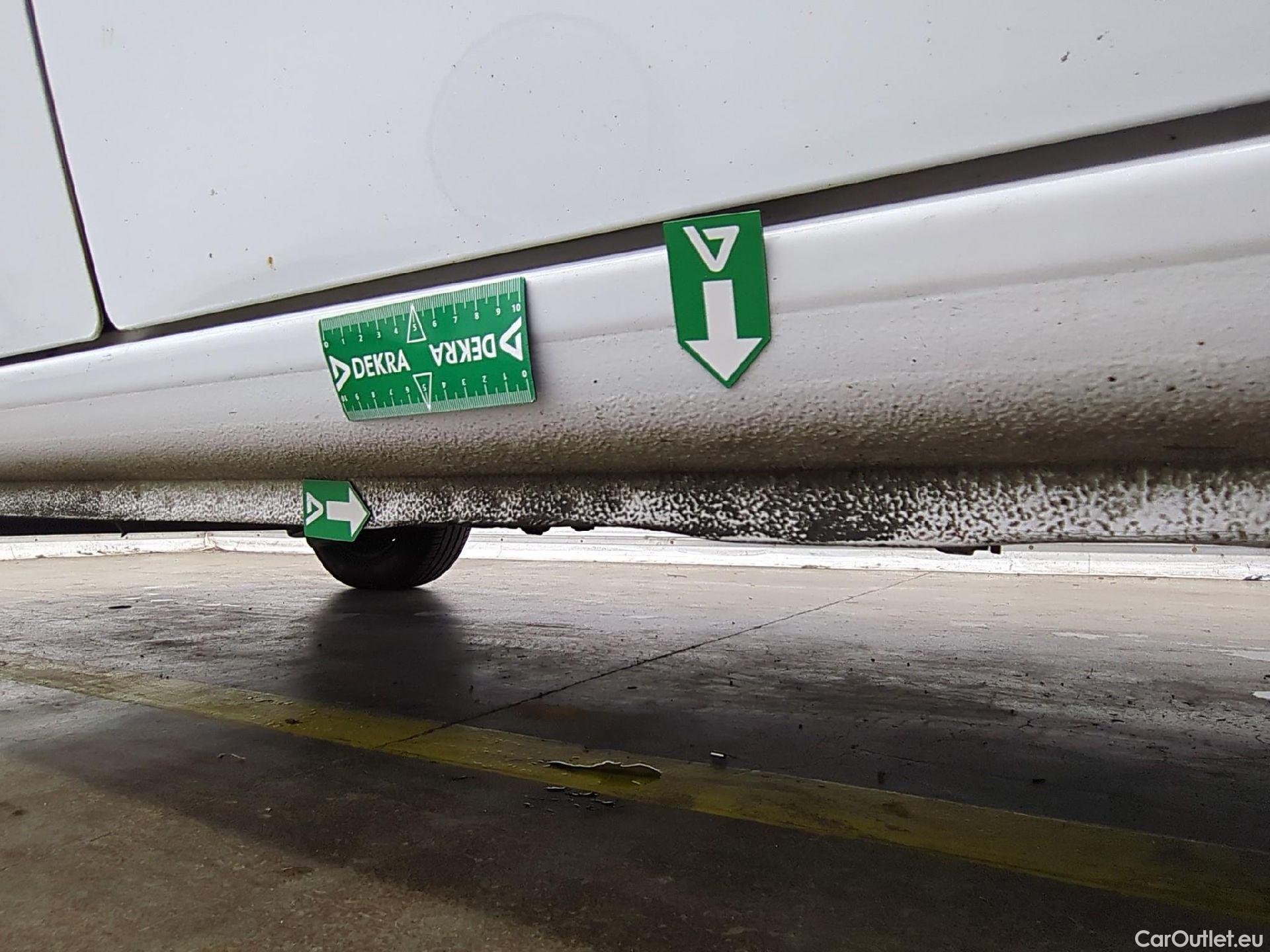  Renault  Kangoo  Express Maxi Extra (Série Spéciale) 1.5 dCi 90CV BVM5 E6 #33