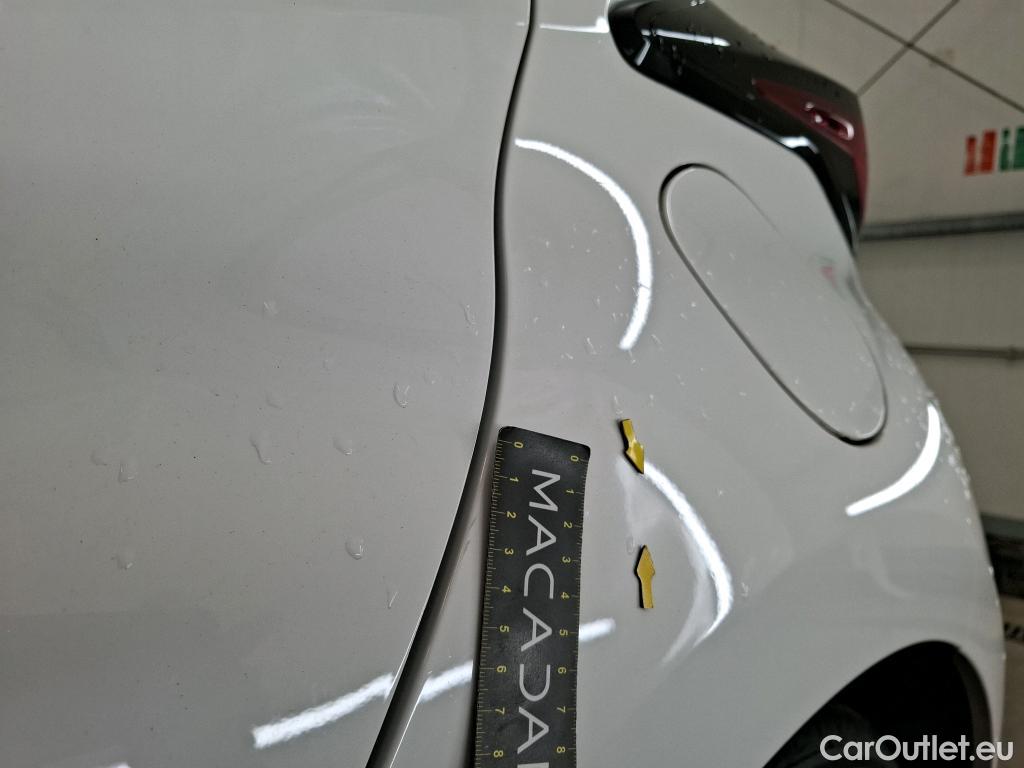  Toyota  Yaris TOYOTA  Hybride / 2019 / 5P / Berline Hybride 116h Dynamic Business Stage Acad #28