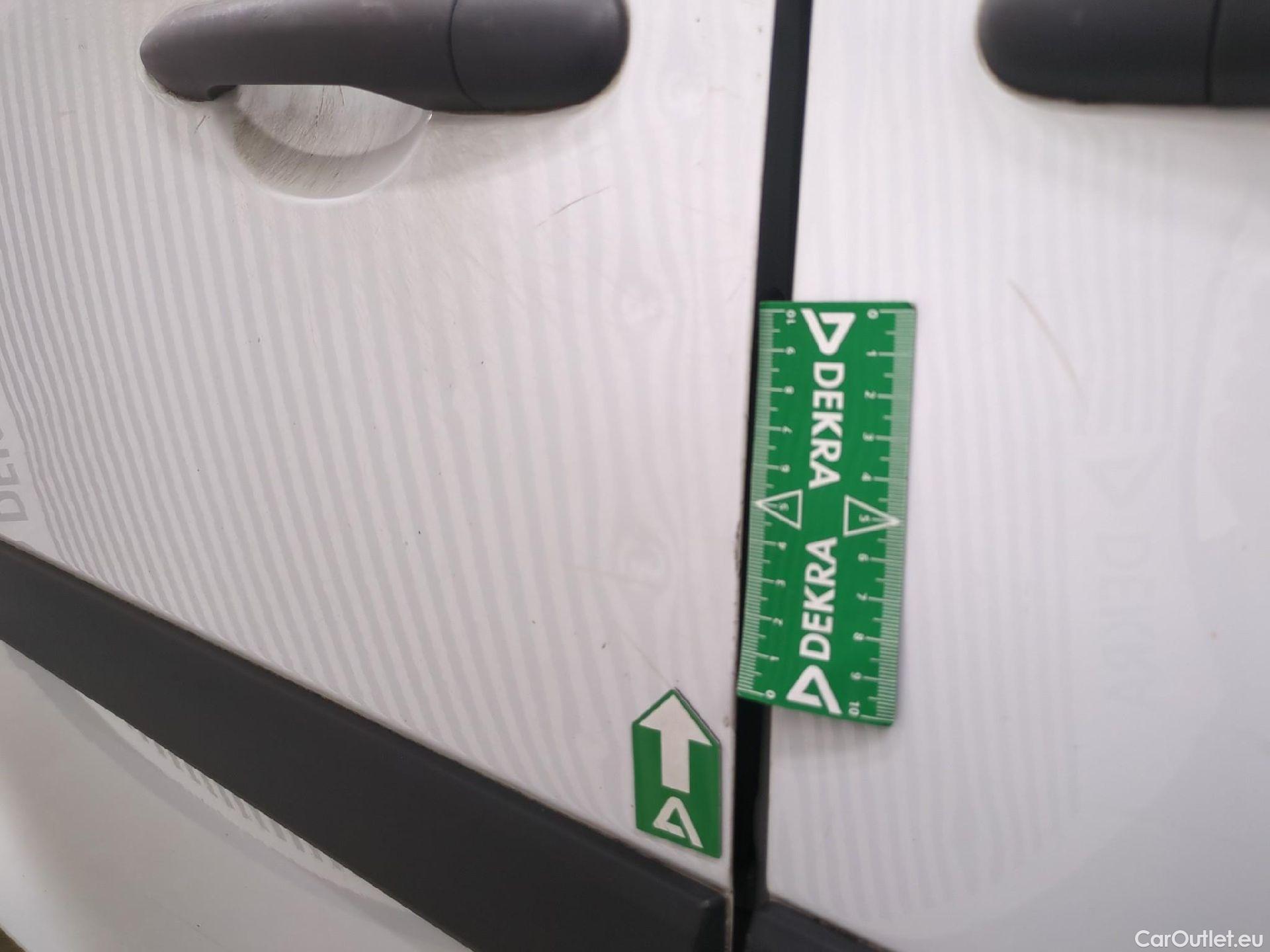  Renault  Kangoo  Express Maxi Extra (Série Spéciale) 1.5 dCi 90CV BVM5 E6 #21