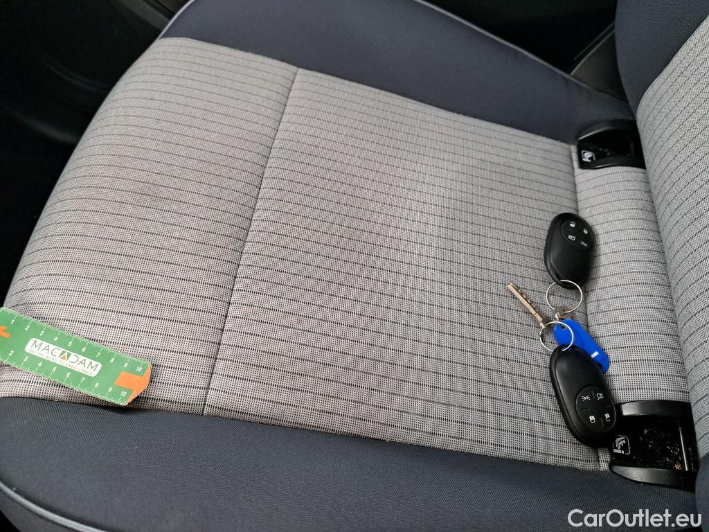  Fiat  500 FIAT   2020  3P  Berline 42kWh Icône #8