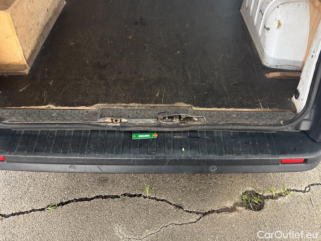  Renault  Trafic  Fourgon L2H1 3T Grand Confort 2.0 dCi 130CV BVM6 E6d #15