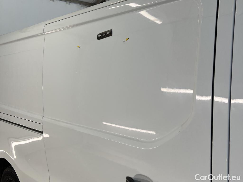  Renault  Trafic  Fourgon L2H1 3T Grand Confort 2.0 dCi 130CV BVM6 E6d #22