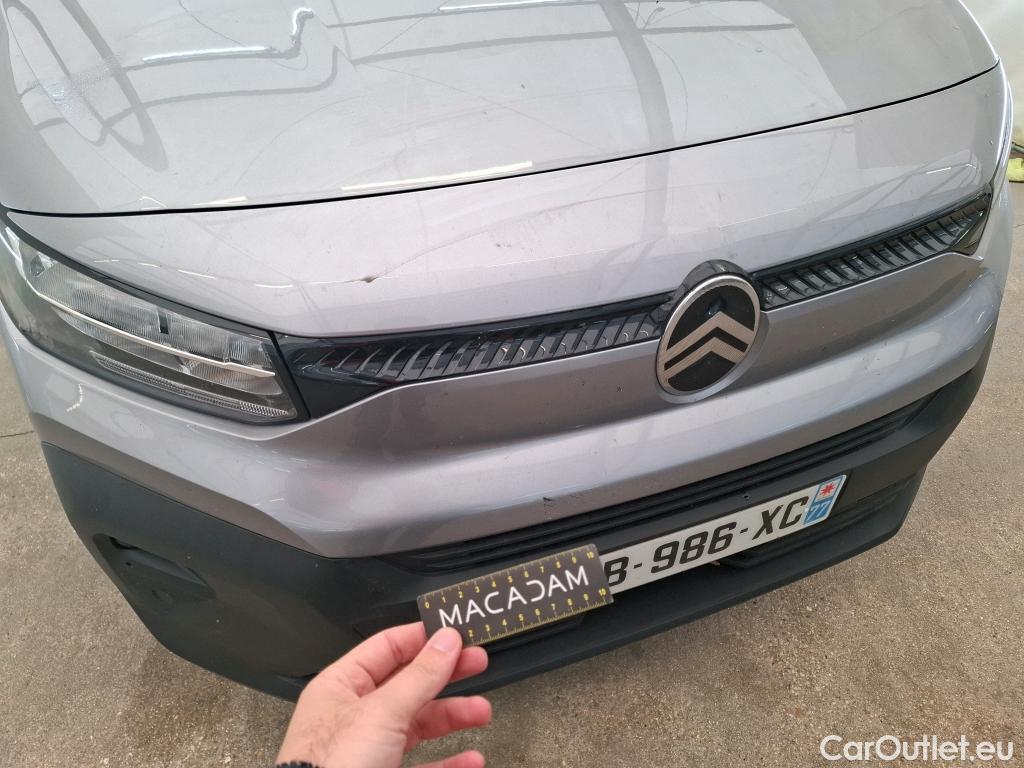  Citroen  Berlingo CITROEN  Van / 2023 / 4P / Fourgonnette M 600kg PureTech 110 S&S BVM6 PK PREM CO #7