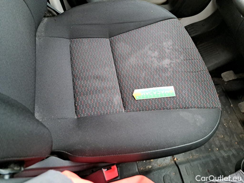  Peugeot  Boxer PEUGEOT  VU 4p Fourgon BLUEHDI 130 PREMIUM 330 L1H1 #47