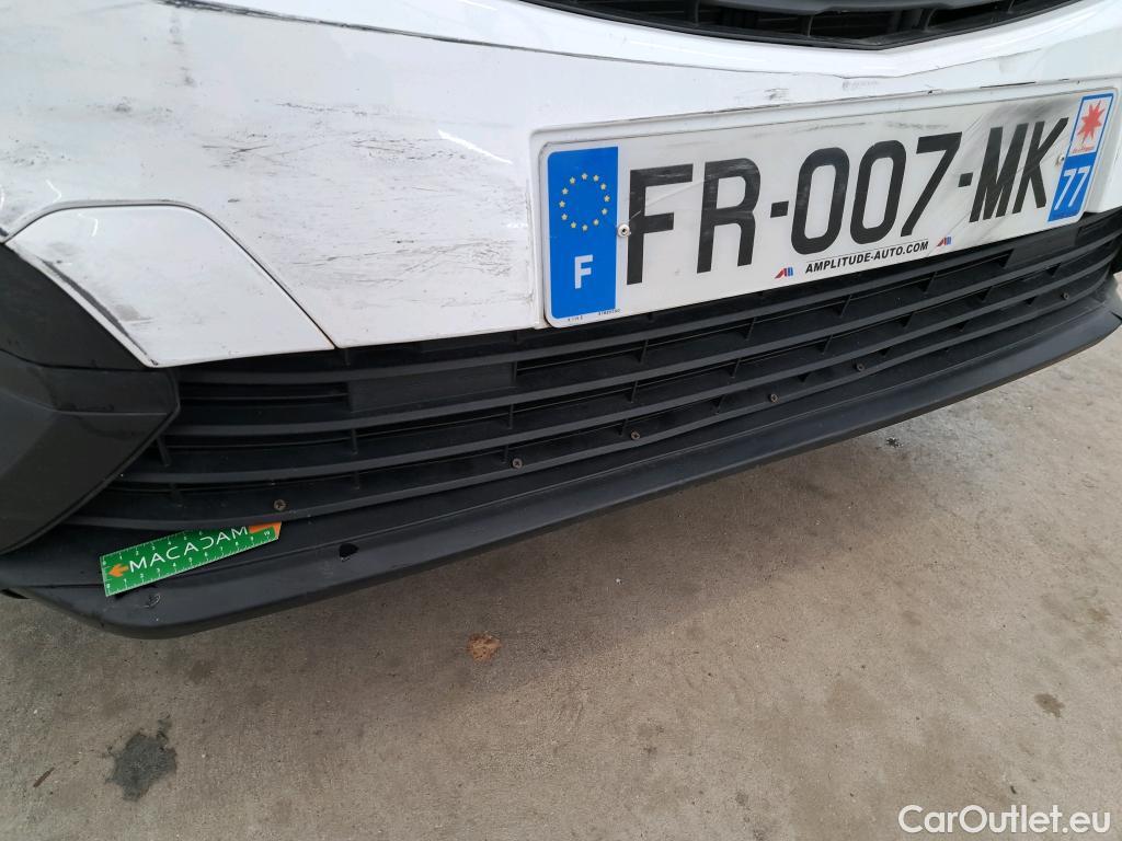  Opel  Combo OPEL  / 2018 / 4P / Fourgonnette 1.5 diesel 100chL1H1/stand CARGO PACK C #25