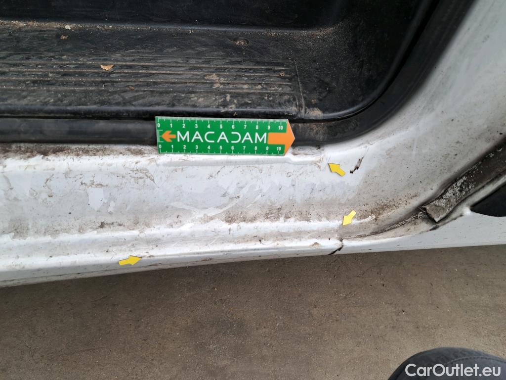  Peugeot  Boxer PEUGEOT  VU 4p Fourgon BLUEHDI 130 PREMIUM 330 L1H1 #32