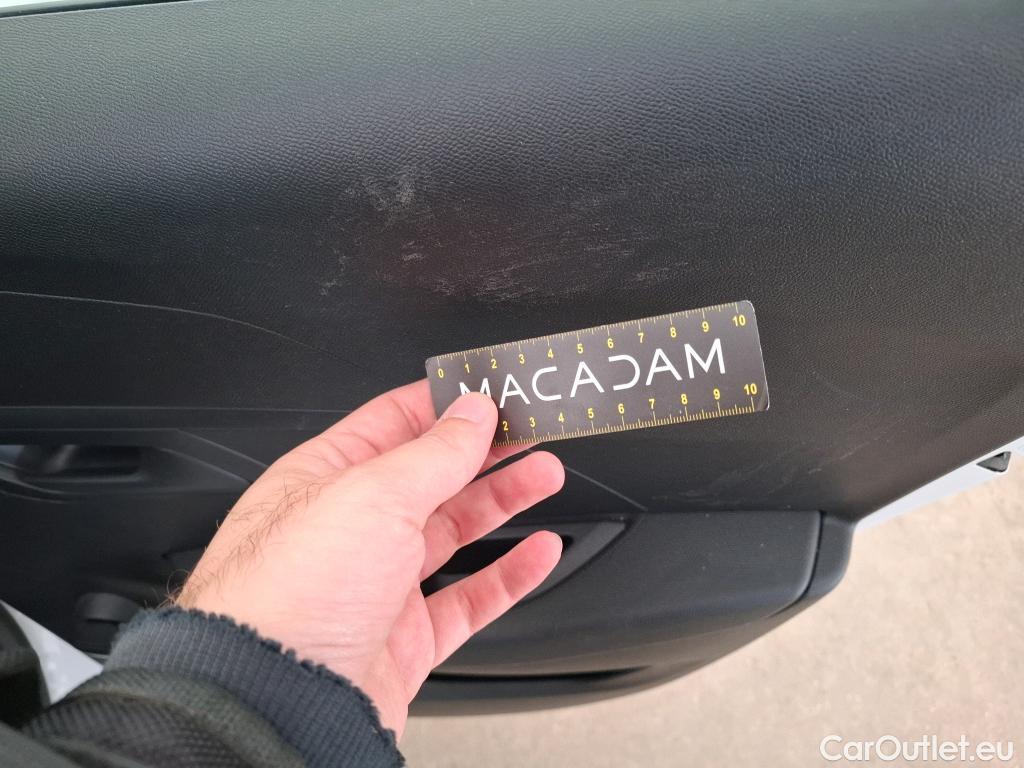  Peugeot  208  Premium 1.5 HDi 100CV BVM6 E6d #4