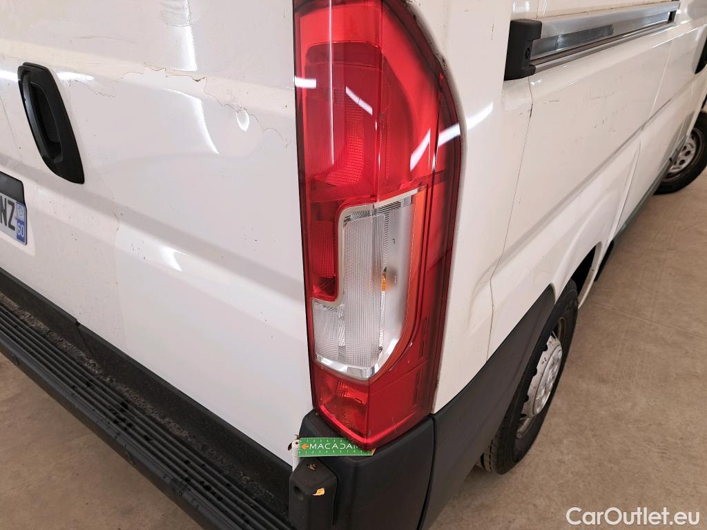  Peugeot  Boxer PEUGEOT  VU 4p Fourgon BLUEHDI 130 PREMIUM 330 L1H1 #18
