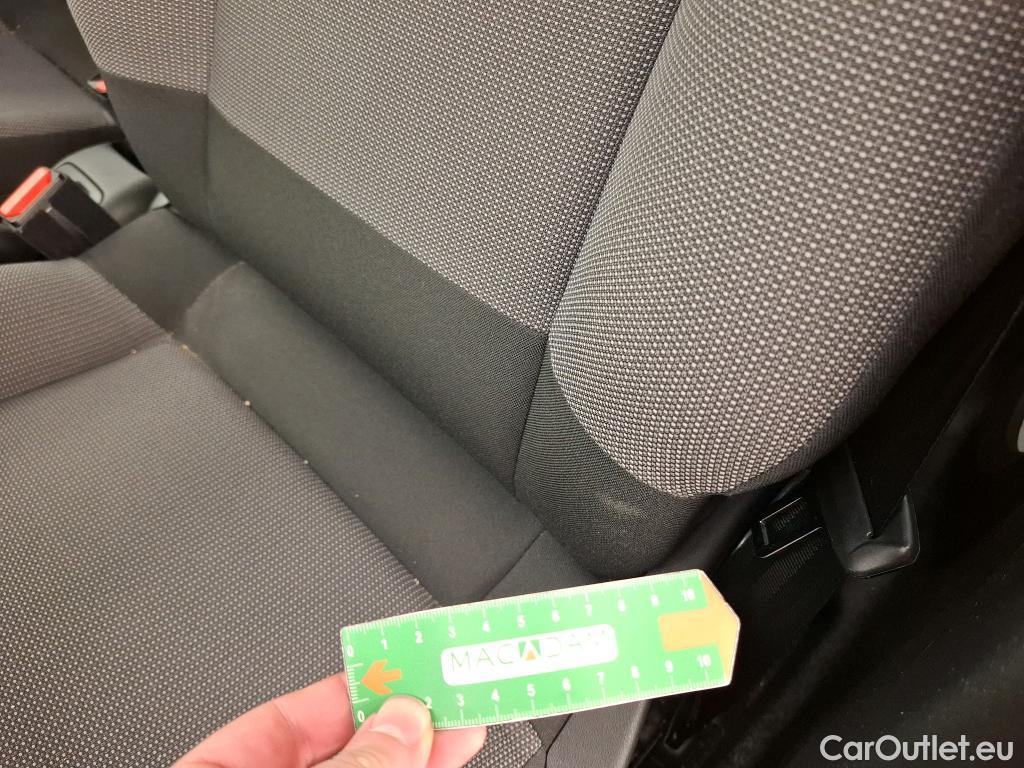  Citroen  C3  Société Feel Nav 1.2 PureTech 80CV BVM5 E6 #23