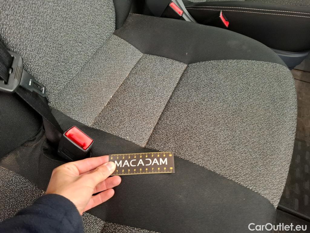  Fiat  Ducato Fiat  VU 4p Fourgon 3.0 M H2 2.0 Mjt 115 Pack Pro Nav #9