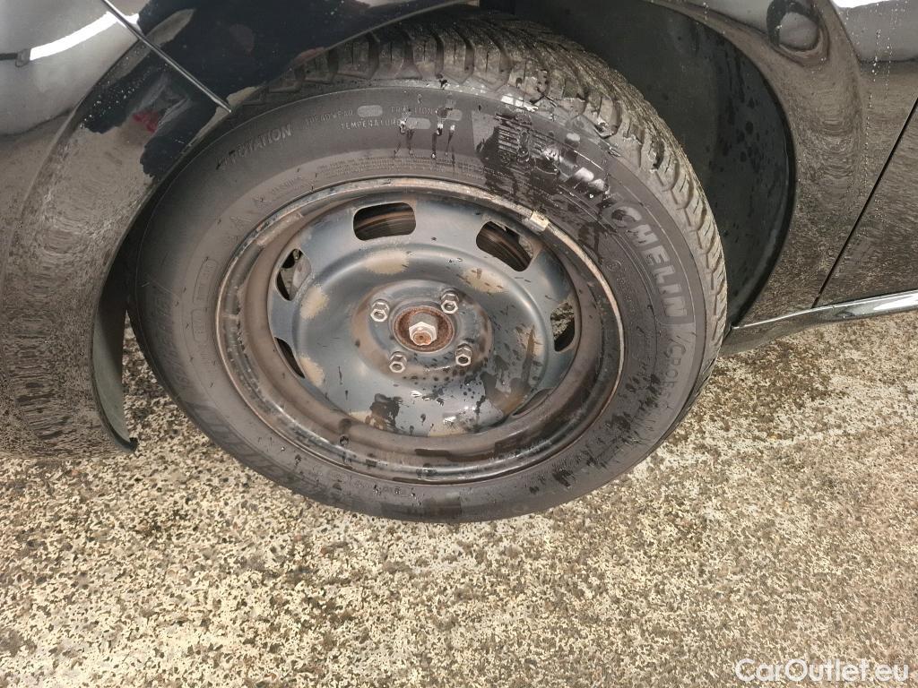  Peugeot  208  Affaire Premium Pack 1.5 HDi 100CV BVM5 E6dT #30