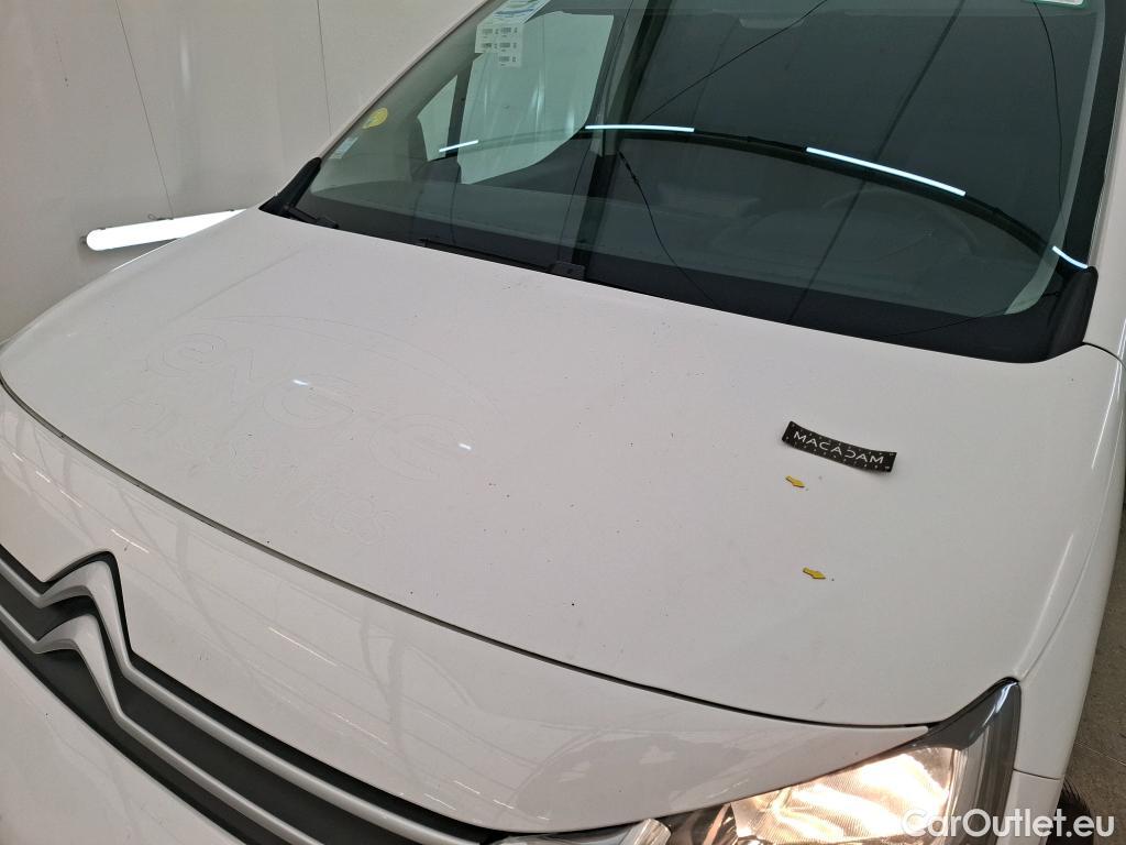  Citroen  Berlingo CITROEN  / 2018 / 4P / Fourgonnette M 650kg BlueHDi 75 S&S BVM Club #4