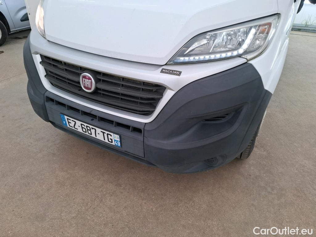  Fiat  Ducato Fiat  VU 4p Fourgon 3.0 M H2 2.0 Mjt 115 Pack Pro Nav #19